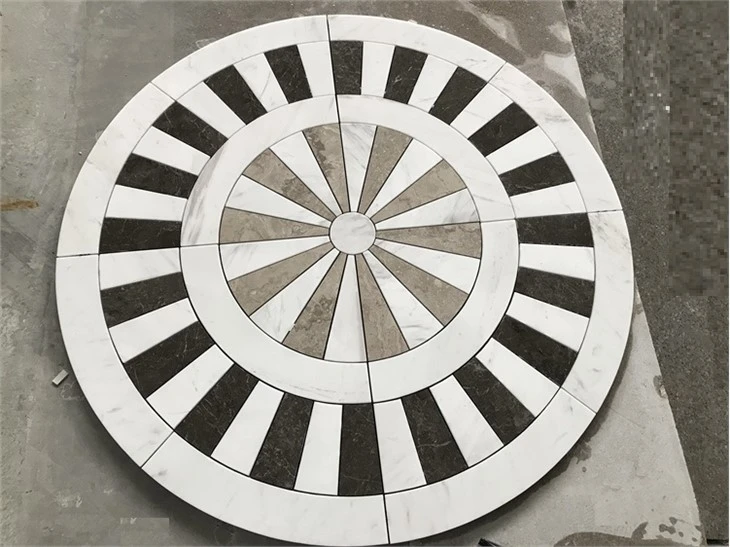 Medalljuni Round Stone Floor