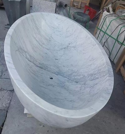 Irħam Stone Bathtub